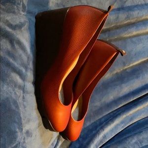 BRAND NEW Betabrand All Weather Wedges in Brick